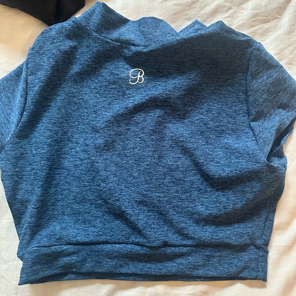 BOMBSHELL SPORTSWEAR crop top size small - Picture 8 of 10